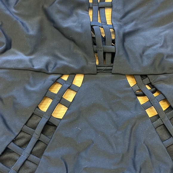 NEW! One piece black cut-out bathing suit. Size S - Picture 2 of 4